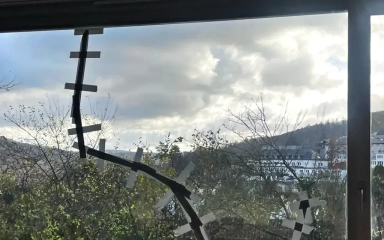 Defektesn Fenster im Einfamilienhaus Reparatur